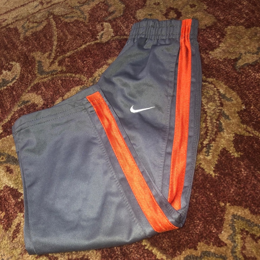 Nike sweatpants for kids